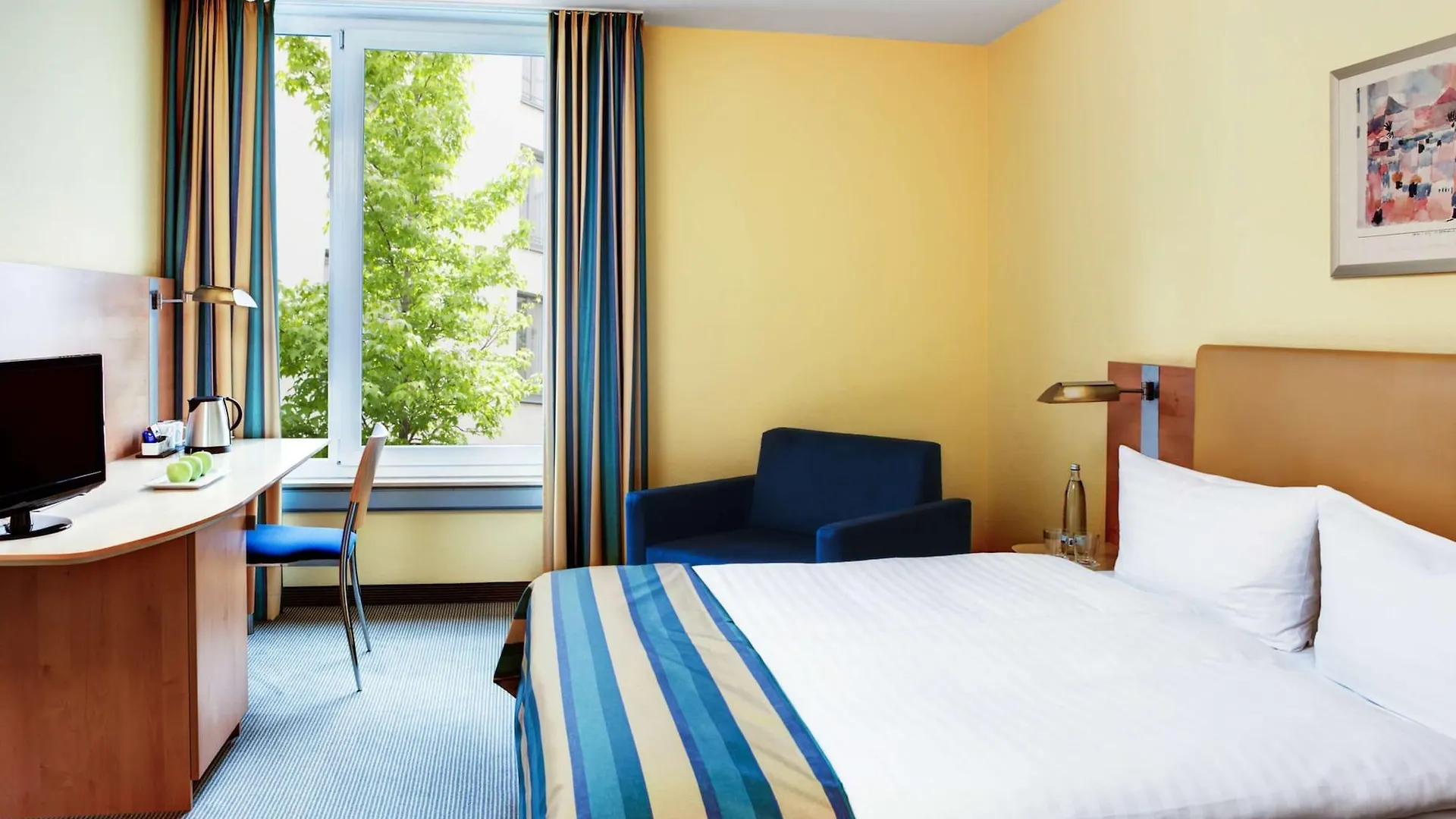 Tribe Duesseldorf Hotel