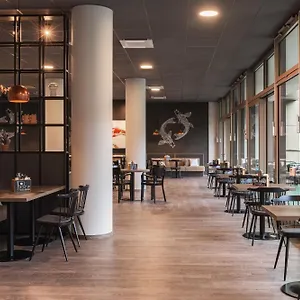 - The Niu Tab Main Station By Ihg Dusseldorf