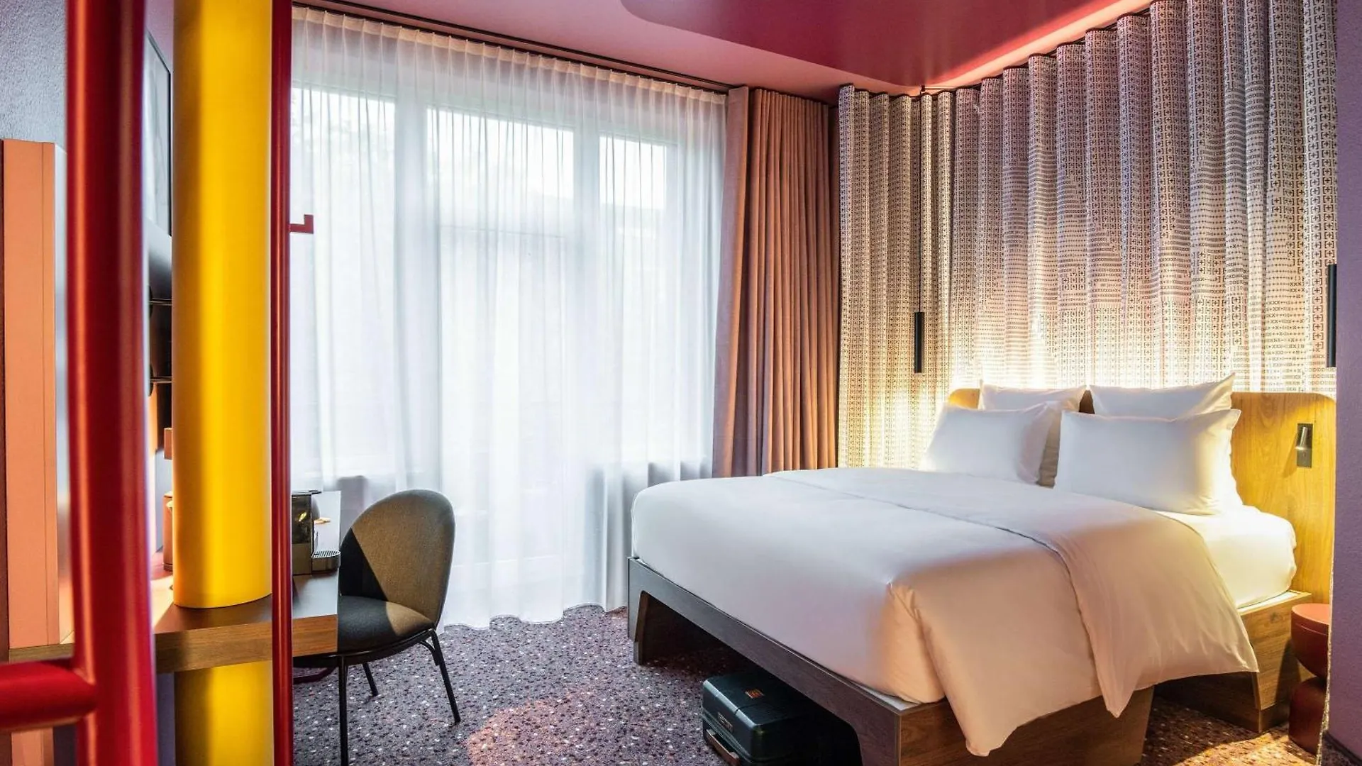 IntercityHotel Düsseldorf 4*,  Alemania
